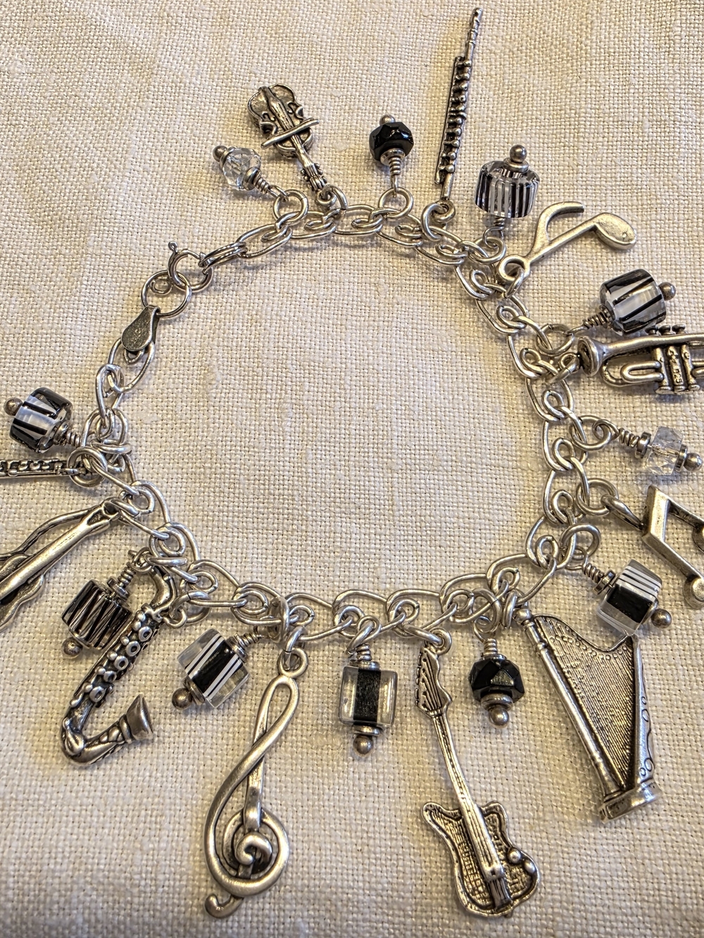 VTG Sterling Silver Musical Charm Bracelet With 11 Charms And Glass Beads 7"